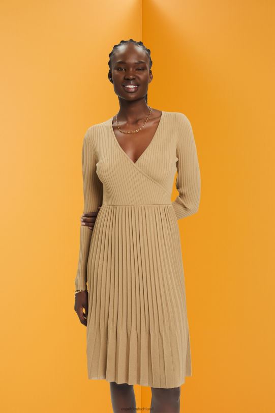 Frauen Esprit Khaki-Beige plissiertes Wickelkleid mit langen Ärmeln Kleider 0BN00126